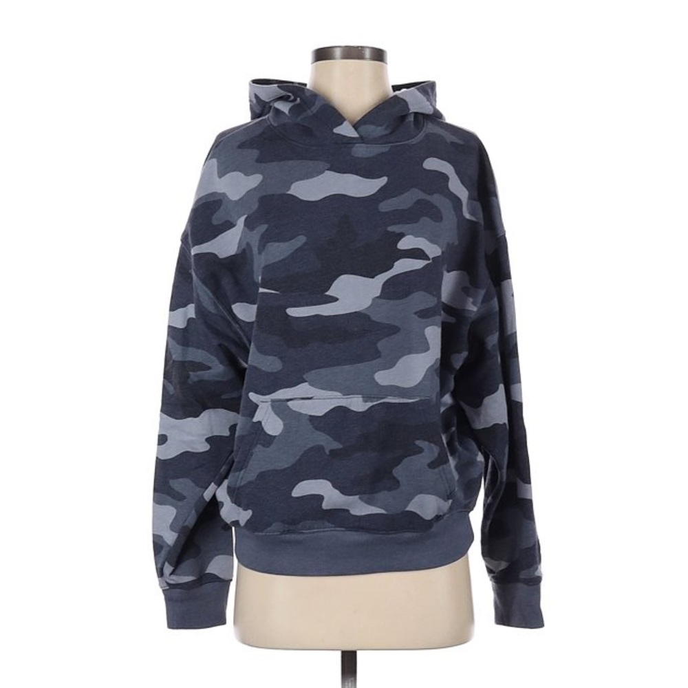 blue camo hoodie (FITS MEDIUM)